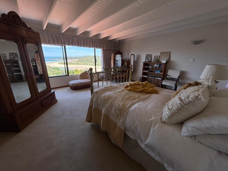 5 Bedroom Property for Sale in Blue Bend Eastern Cape